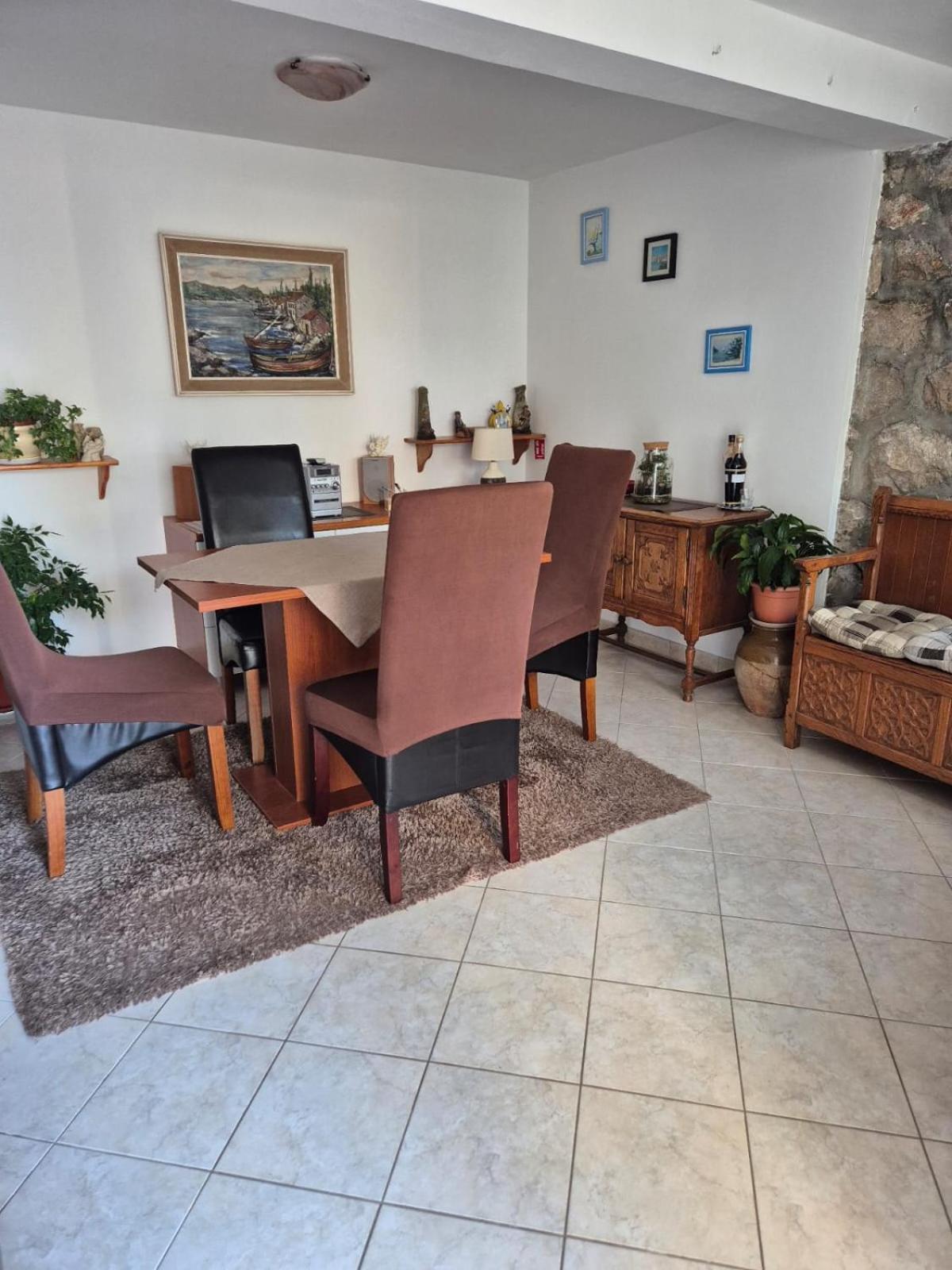 Apartment Mihael *